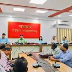 दरभंगा/ फार्मर रजिस्ट्री में तेजी लाएं, 15 अक्टूबर तक सभी पात्र किसानों की आईडी बनाएं: डीएम