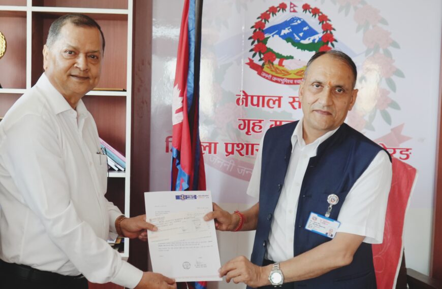 बिराटनगर/ बाढ़ पीड़ितों की मदद को बढ़े न्यूरो अस्पताल के हाथ, प्रधानमंत्री राहत कोष में दिए 21 लाख से अधिक