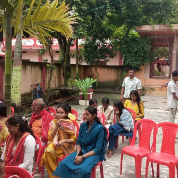 अररिया/ मंदिरों से उठा बाल सुरक्षा का संदेश,&hellip;